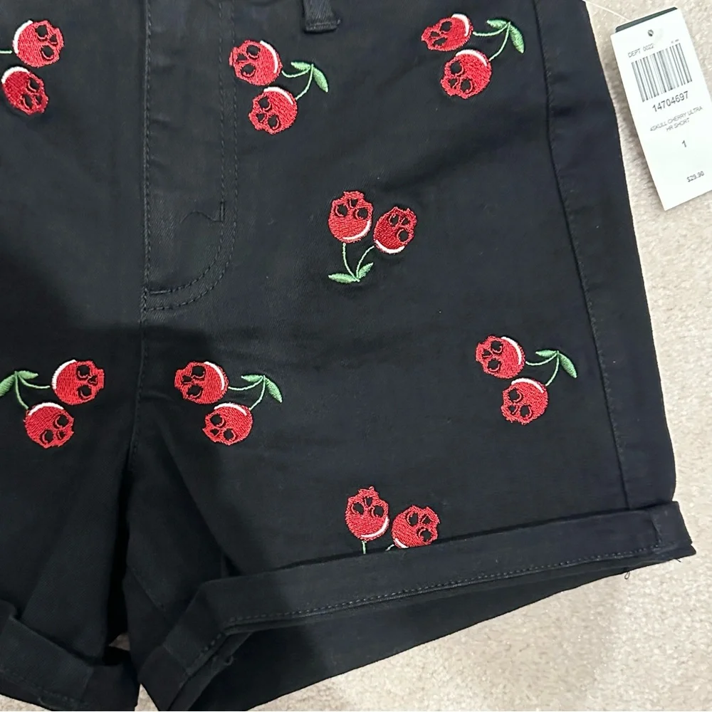 NWT Hot Topic High Waisted Cherry Skull Shorts - Picture 2 of 6